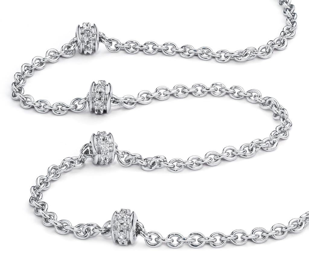 18K White Gold Four Barrel Necklace close up details